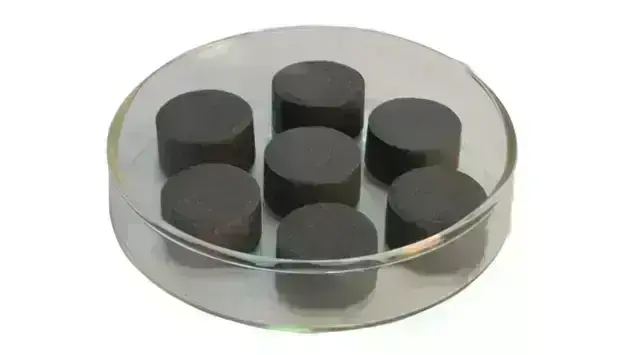 Black Hafnium Oxide Granules (HfO2)